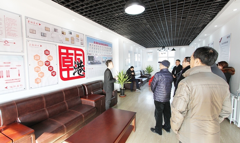 乾港商學(xué)院 乾港商學(xué)院